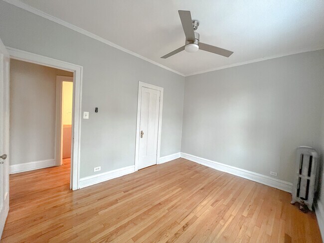 Foto del edificio - 3600 N Claremont Ave