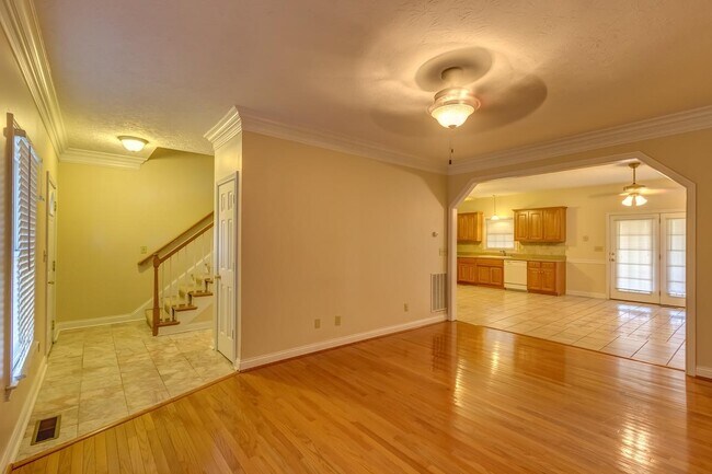 Building Photo - 2790 Mable Ln