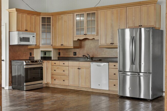 Foto del edificio - 664 E Meeting St