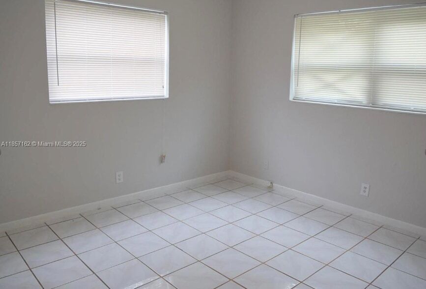 Building Photo - 5281 SW 90th Way