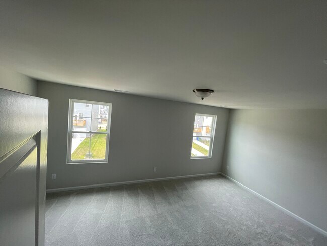 Building Photo - 6223 Truxton Ln