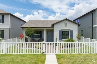 Building Photo - 9727 Flourish Dr.