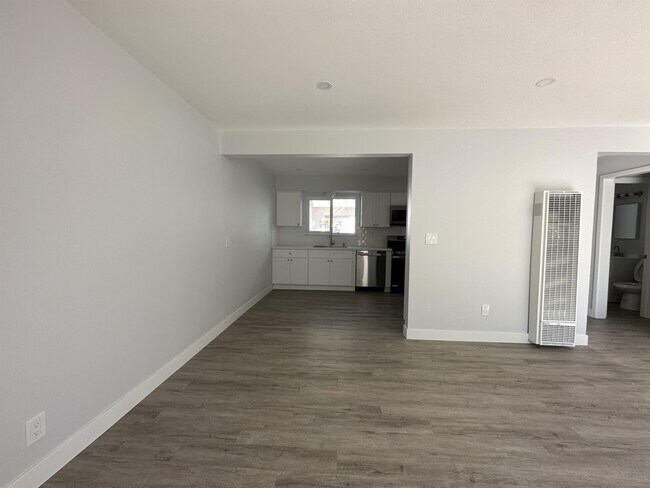 Building Photo - 3041 Fillmore Way