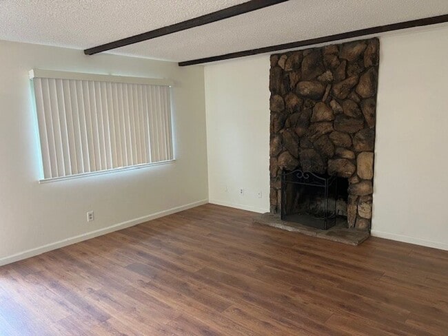 Foto del edificio - Condo: 2 Bedroom / 1 Bathroom - Citrus Heights