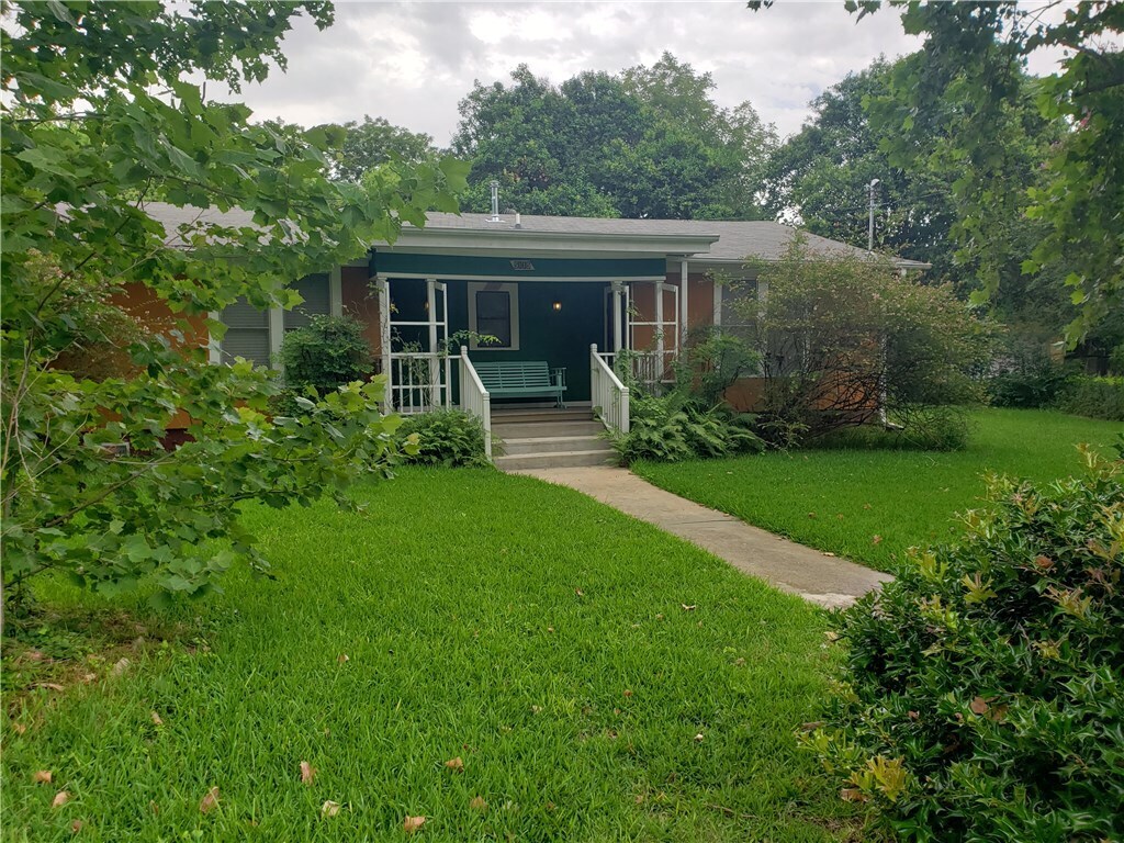 Primary Photo - 5115 Woodview Ave