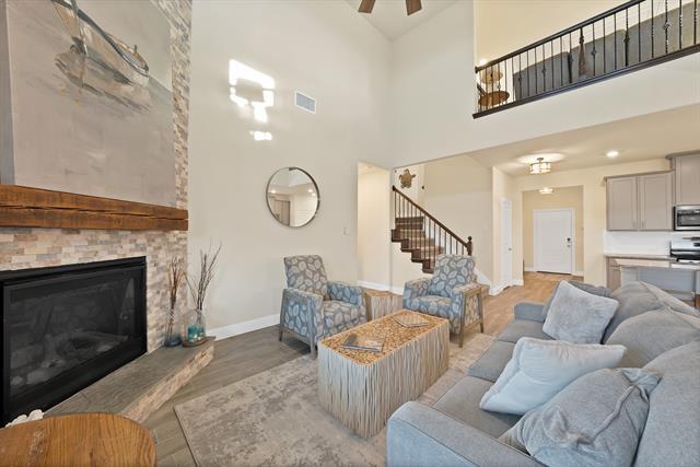 Building Photo - 11021 Canyon Mine Dr