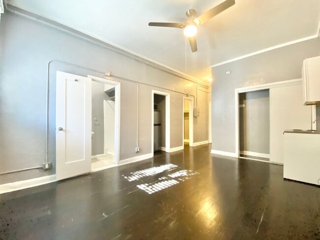 Interior Photo - Valdamour Apartments
