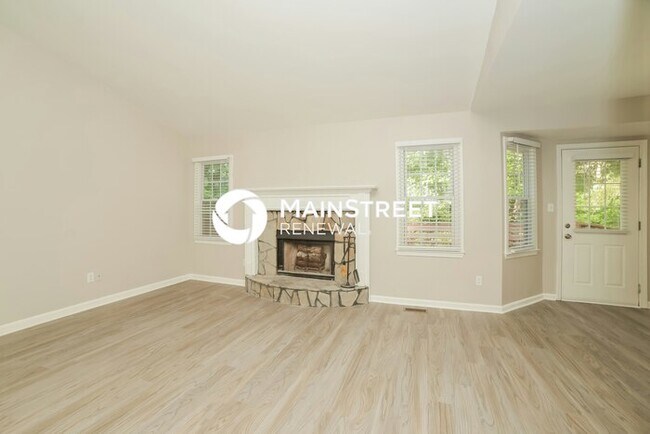 Building Photo - 4 Bedroom Pet-Friendly Home in Dallas, GA with Main Street Renewal