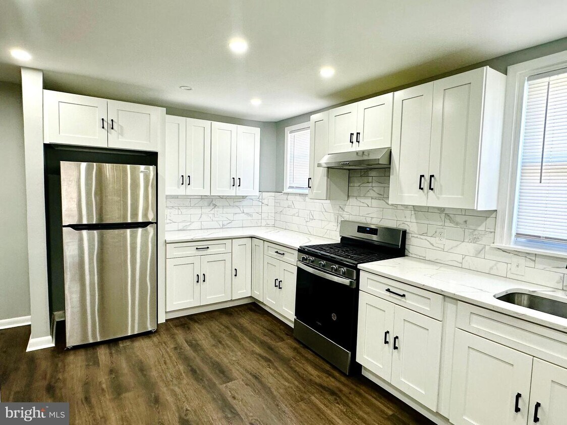 Foto principal - 1127 E Mt Pleasant Ave