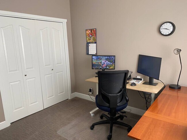 Foto del edificio - 2537 Eagle Creek Ln