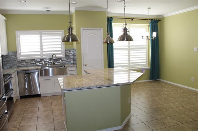 Building Photo - 829 Dogwood Trail