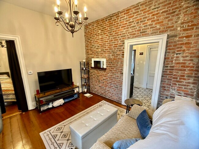 Foto del edificio - 271 Chestnut Ave