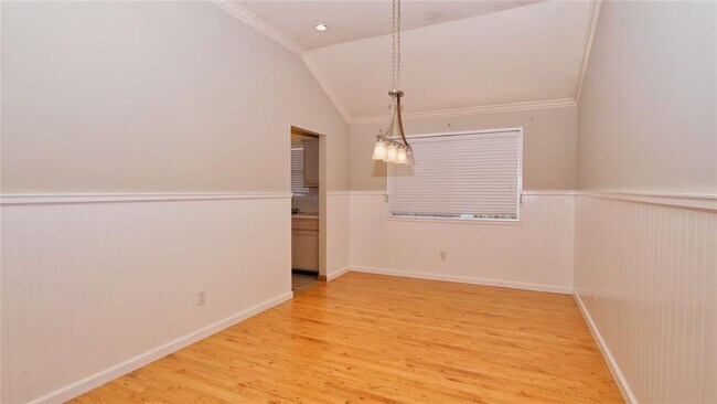Building Photo - 10815 Cliffton Forge Dr