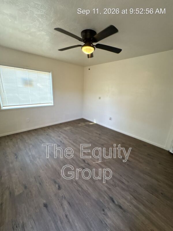 Building Photo - 924 W Goshen Ave