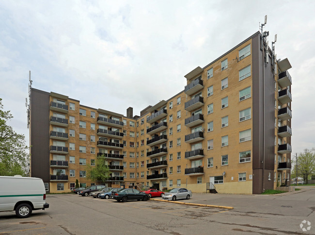 Building Photo - Kirsh Apartments