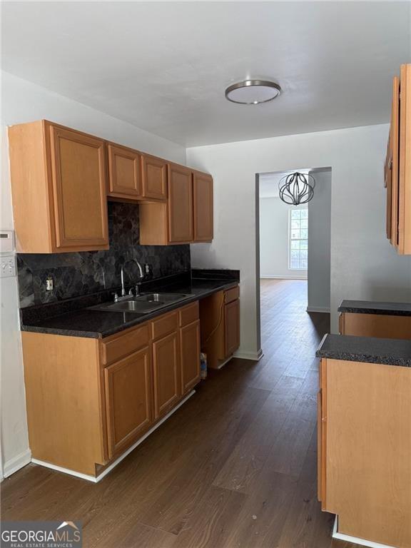 Foto del edificio - 7280 Oakley Ct