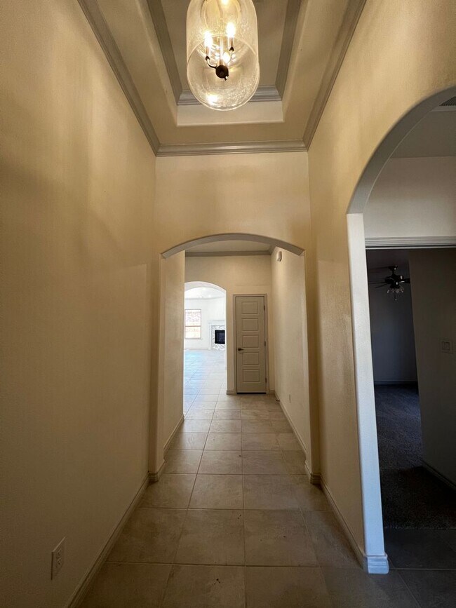 Building Photo - Gorgeous 3 Bedroom Home In Odessa, TX