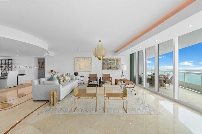 Foto del edificio - 1643 Brickell Ave