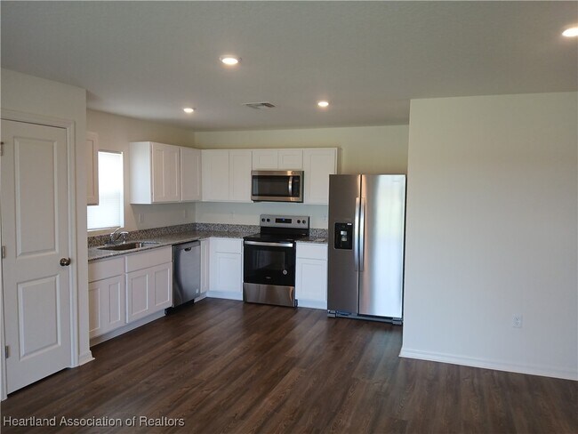 Foto del edificio - 1227 Stone Ridge Cir