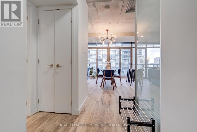 Photo du bâtiment - 55 Stewart St