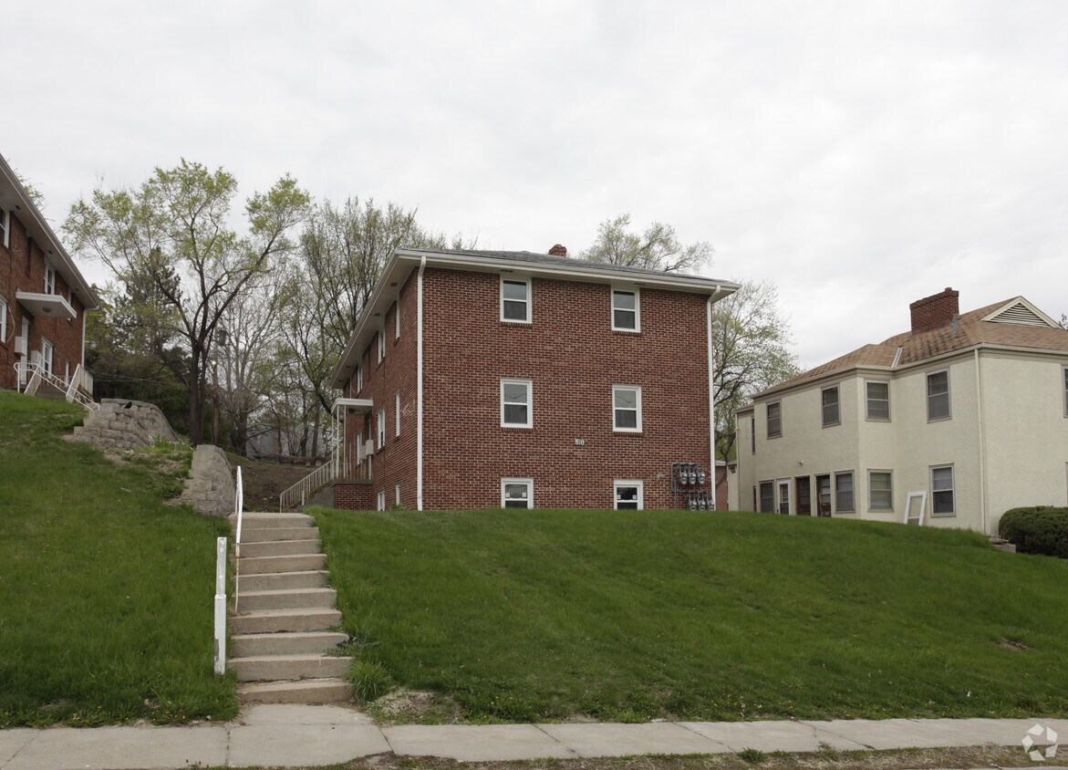 Building Photo - 810 N 46th St