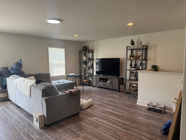 Foto del edificio - 822 Spring Rock Ct