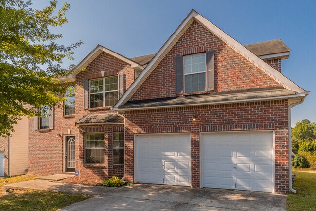 Foto del edificio - Spacious 4 bedroom 2.5 bath