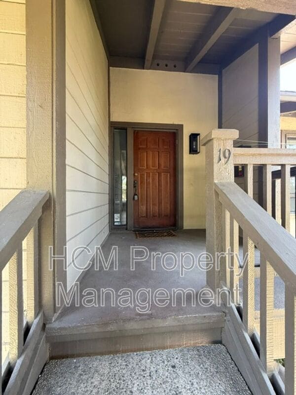 Building Photo - 19 Viejo