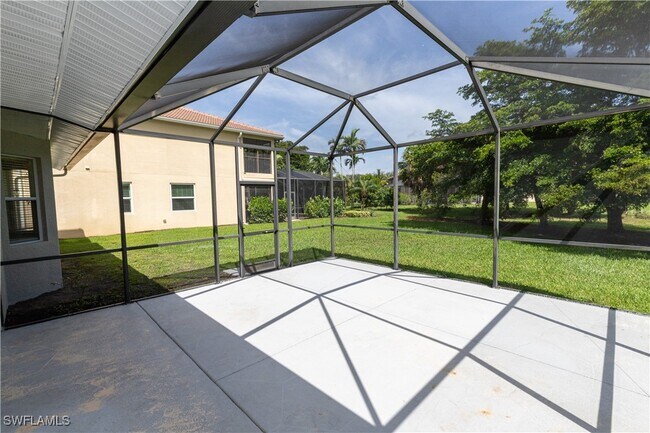 Foto del edificio - 12391 Muddy Creek Ln