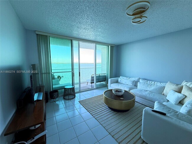 Foto del edificio - 800 Claughton Island Dr