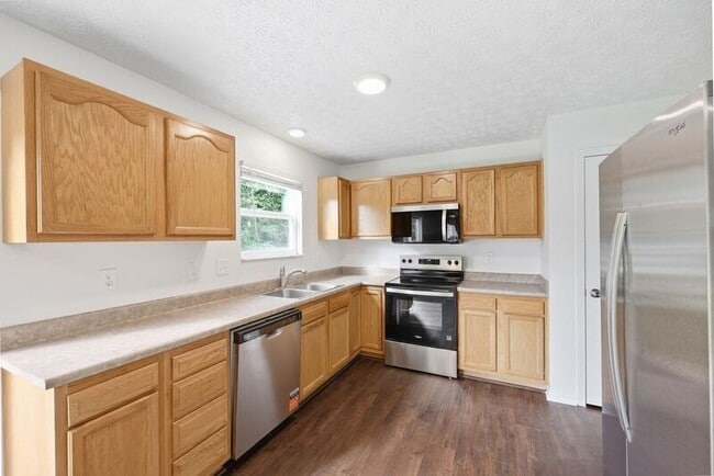 Foto del edificio - 8245 Crete Ln