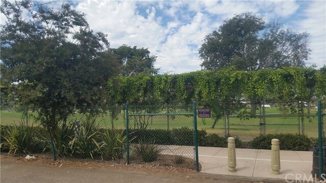 Foto del edificio - 678 Joann St