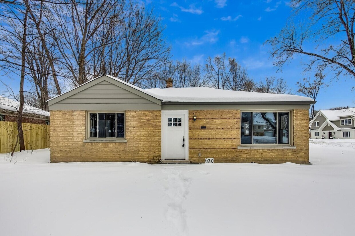 Foto principal - 630 Hampton Terrace