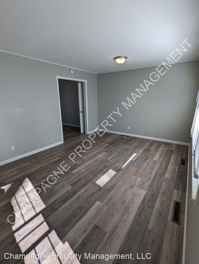 Building Photo - 3 br, 1 bath House - 5806 Fairlane Dr.