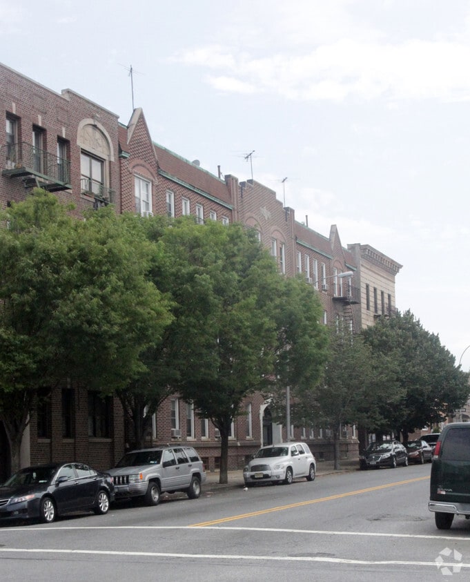 Building Photo - 7406 17th Ave