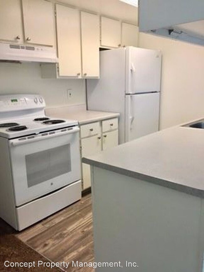 Building Photo - 5300 S 900 E