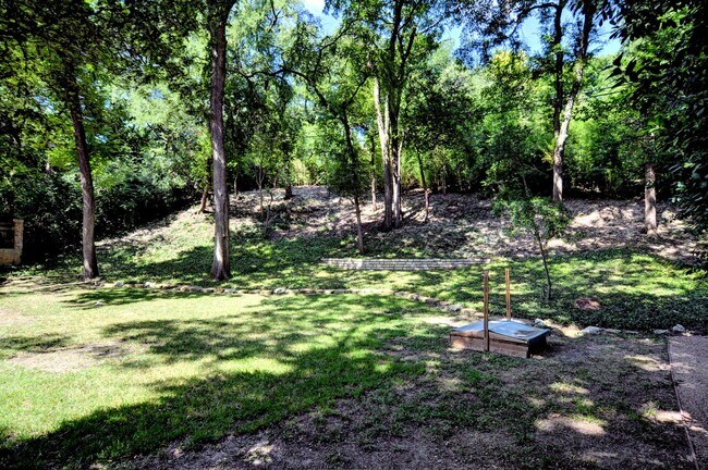 Foto del edificio - 4024 Inwood Rd