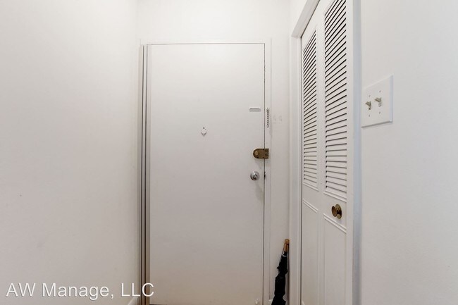 Building Photo - 10312 Rockville Pike