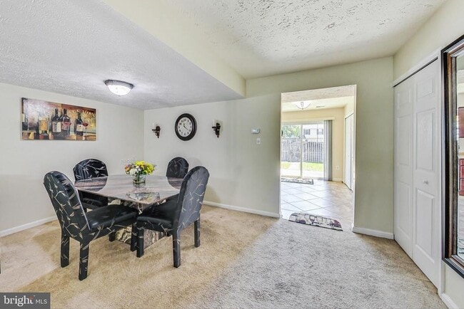 Building Photo - 6063 Sirenia Pl