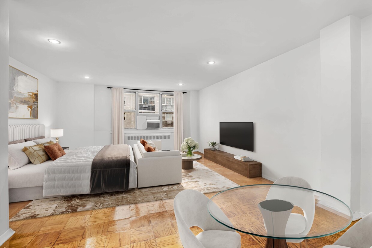 Photo - 240 E 35th St (New York, NY)