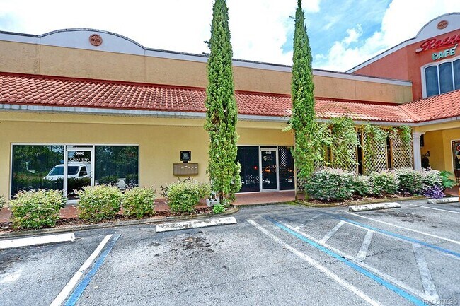 Foto del edificio - 6608 W Gulf to Lake Hwy