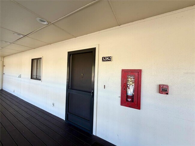 Foto del edificio - 29230 Bay Hollow Dr