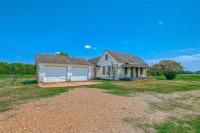 Building Photo - 6143 Kamas Ln