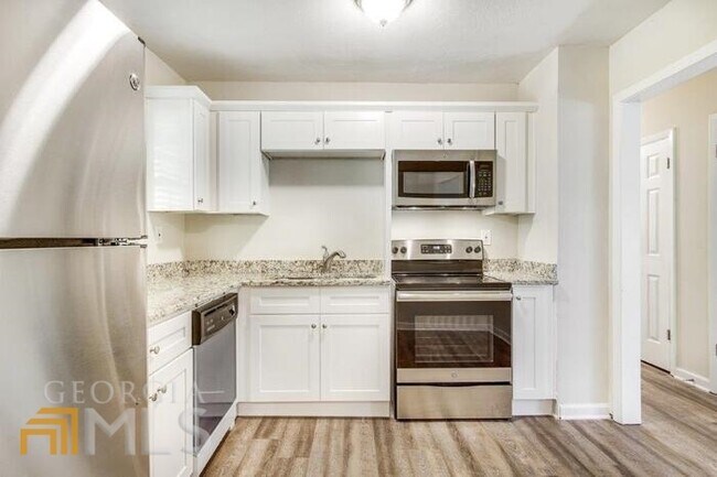 Foto del edificio - 4424 Malibu Dr