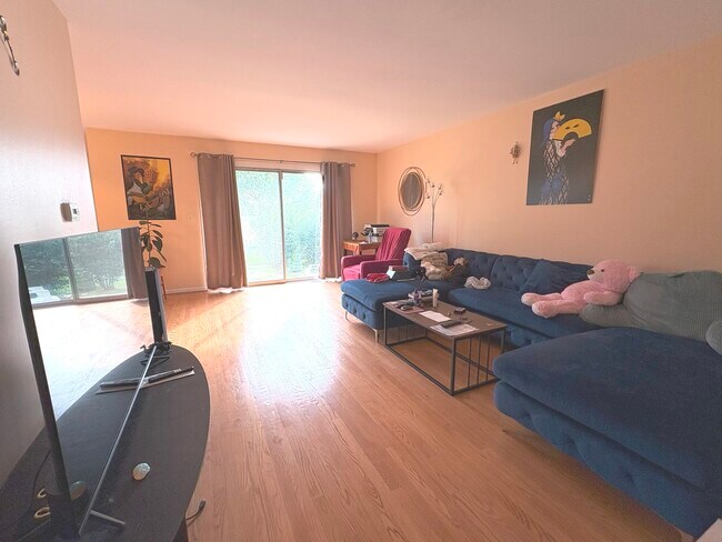 Foto del edificio - 424 Mallard Dr