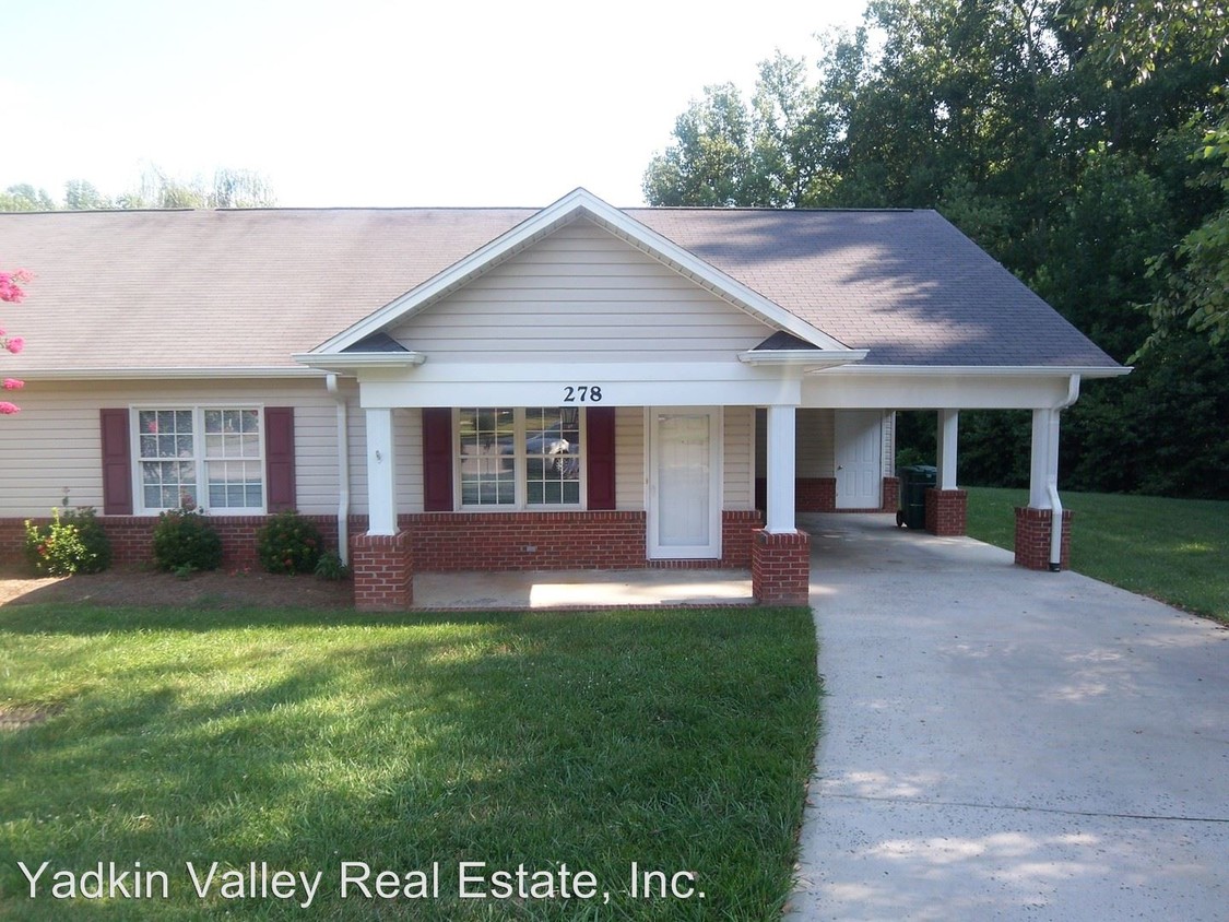 Foto principal - 278 S Boyles St