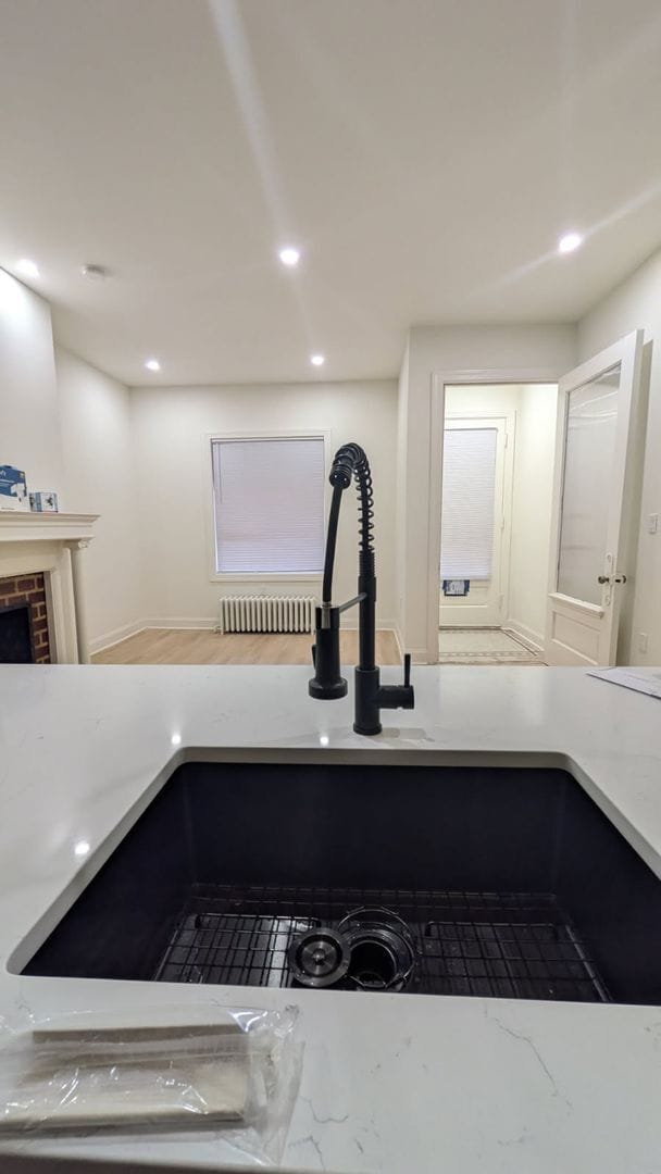 Building Photo - 5122 Walton Ave