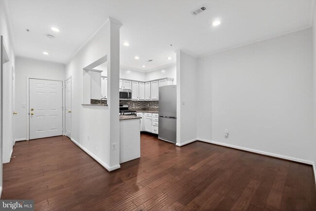 Foto del edificio - 12016 Taliesin Pl