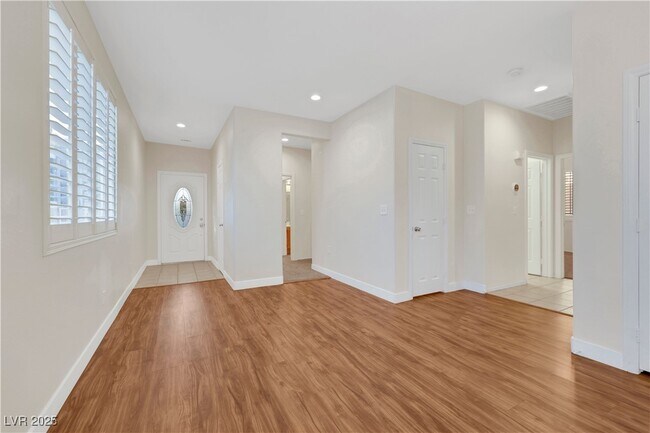 Foto del edificio - 310 Fancrest St