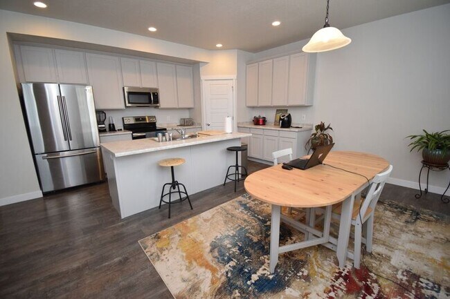 Foto del edificio - 5159 Newbridge Ln